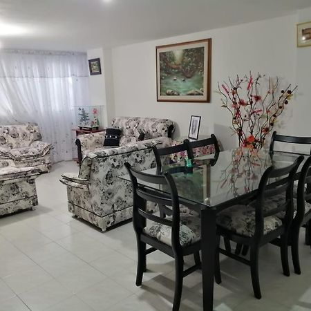 Hostal Dante Сан-Хиль Экстерьер фото